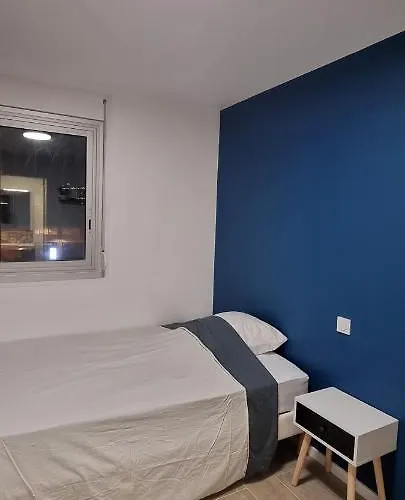 Apartment Avec Douche Privative Dans Partage - Metro - Wifi *