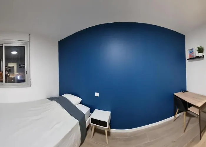 Apartman Avec Douche Privative Dans Partage - Metro - Wifi *