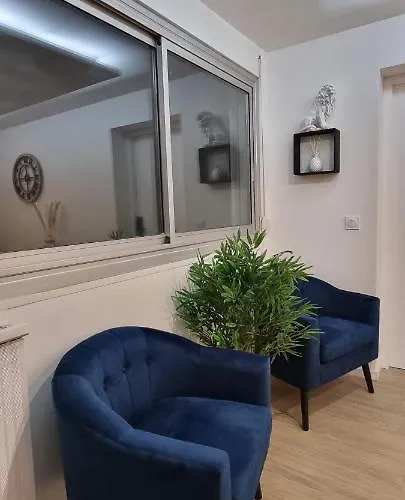 Apartman Avec Douche Privative Dans Partage - Metro - Wifi *