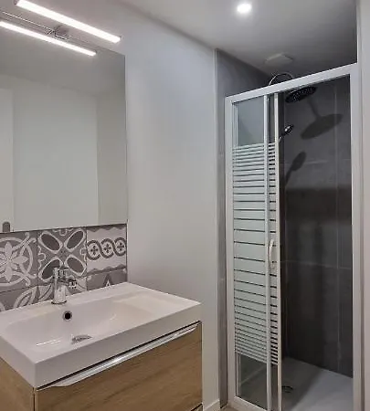 Avec Douche Privative Dans Partage - Metro - Wifi Apartment Toulouse